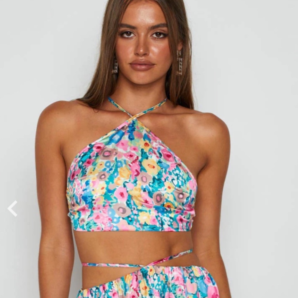 Beginning Boutique Spring Bouquet Floral Halter Top Size XS NWT